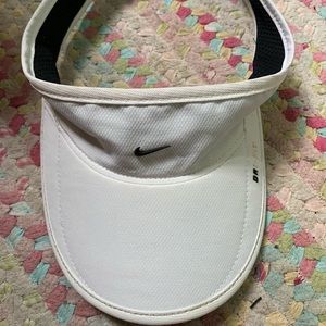 Nike visor